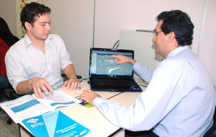 Facic Júnior realiza atendimentos para declaração do IR